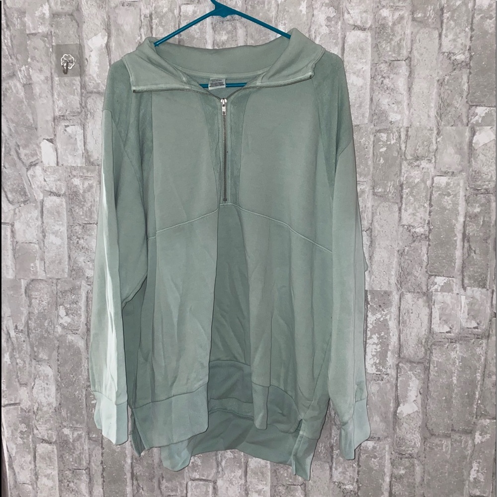 PINK LIGHT GREEN SWEATSHIRT + SWEATPANTS SET